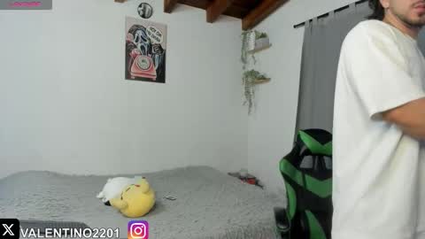 valentino online show from November 26, 11:50 pm