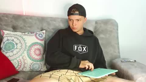 Nick online show from November 24, 12:27 pm