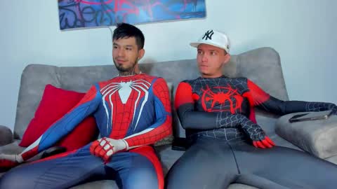 Snapshot of valentino_bel chatting on February 23, 3:20 pm Nick online show from February 23, 3:20 pm