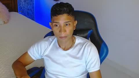 Mistery Guy online show from December 15, 5:06 pm