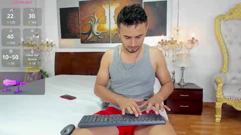  Valentinos  online show from February 6, 8:45 pm