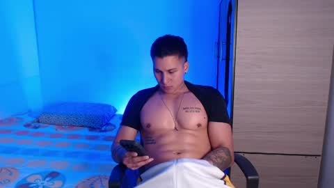 VALENTINO online show from April 28, 12:31 am