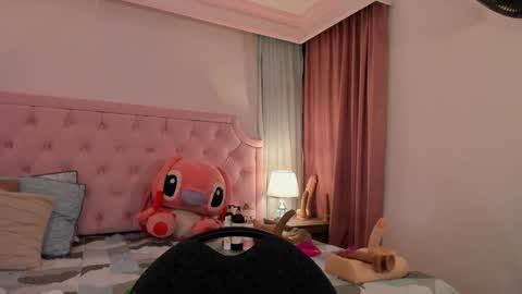 Vale Toro  online show from January 29, 11:51 am