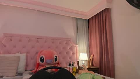 Vale Toro  online show from February 26, 12:14 pm