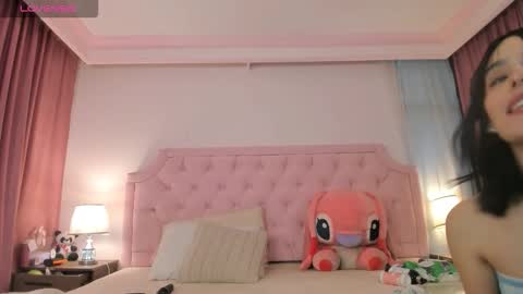 Vale Toro  online show from November 8, 1:00 pm