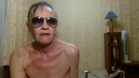 Snapshot of valenttijm3851 chatting on July 9, 9:24 am valentijm online show from July 9, 9:24 am
