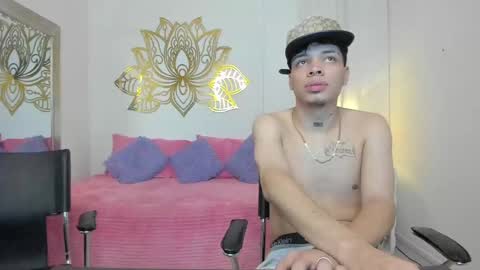 Valery And Daniel online show from February 26, 1:11 am