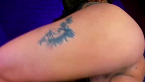 valeri_hilton online show from April 8, 12:54 am