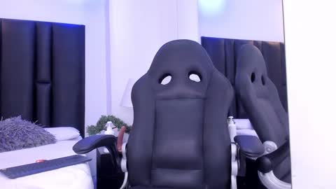 valeri_tafur online show from January 29, 7:53 pm