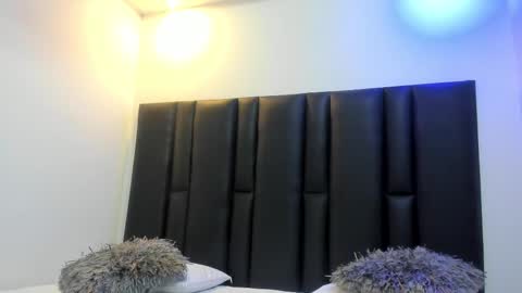 valeri_tafur online show from February 15, 10:55 am