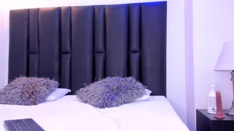 valeri_tafur online show from February 22, 10:51 am