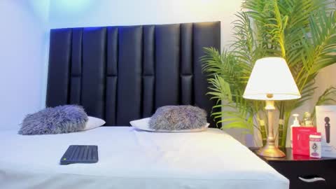 Snapshot of valeri_tafur chatting on February 4, 11:05 am valeri_tafur online show from February 4, 11:05 am