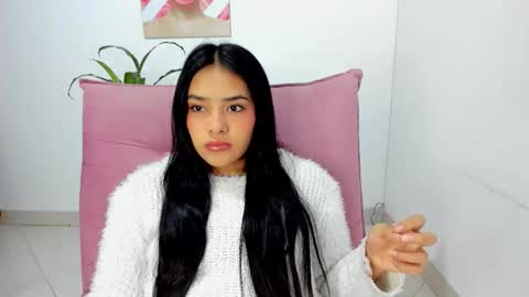 valeria_miller69 online show from November 14, 1:43 pm