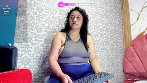 Snapshot of valeria_rivera1 chatting on February 23, 2:36 pm Costume lover online show from February 23, 2:36 pm