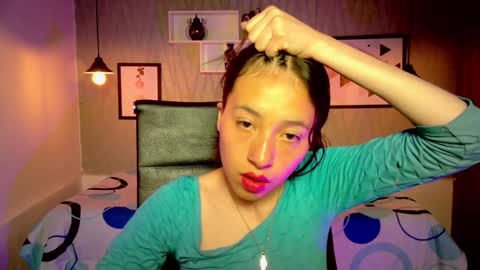 Snapshot of valeria_rossi7 chatting on December 5, 1:06 pm Valeria online show from December 5, 1:06 pm