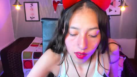 Snapshot of valeria_rossi7 chatting on December 23, 6:58 pm Valeria online show from December 23, 6:58 pm