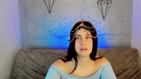valeriagill_ online show from May 2, 10:15 pm