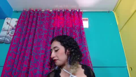 vale online show from February 19, 9:33 pm