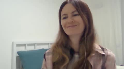 valerie_rose777 online show from November 1, 8:11 pm