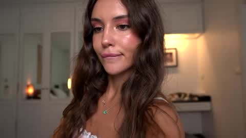 Valerie online show from May 24, 1:32 am