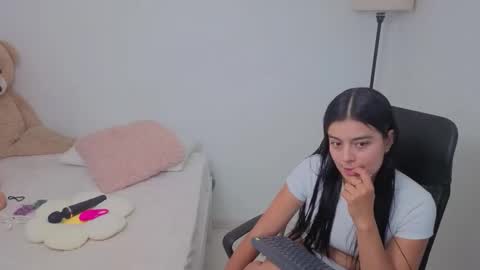 Juli C online show from October 25, 12:29 am