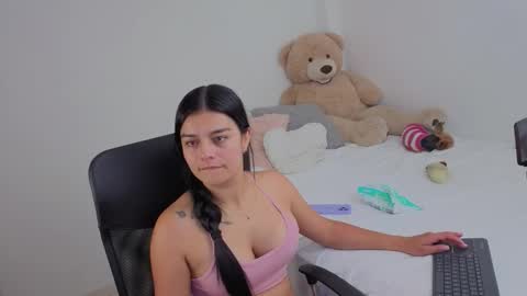 Juli C online show from February 14, 1:24 am