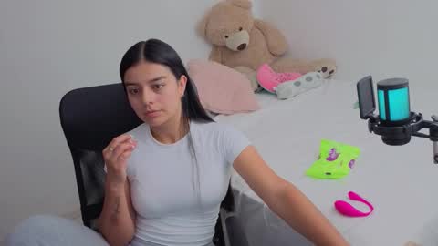 Juli C online show from March 25, 12:49 am