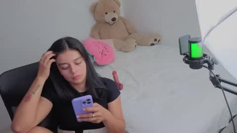 valerihouse_ online show from August 9, 1:51 am