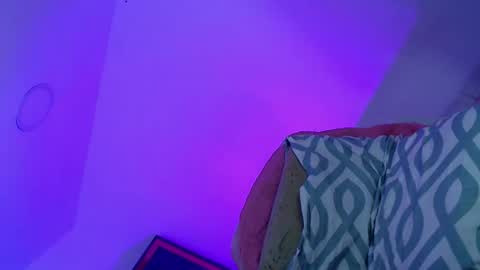 valerin_foxts online show from May 16, 10:36 am