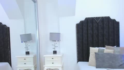 Snapshot of valerith_vega chatting on December 9, 11:26 am   online show from December 9, 11:26 am
