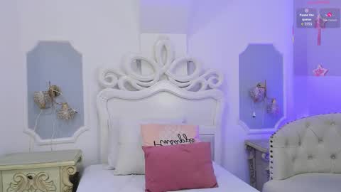 Snapshot of valerith_vega chatting on October 8, 12:03 pm   online show from October 8, 12:03 pm