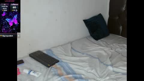 Snapshot of valery_021 chatting on December 16, 9:52 pm Valery online show from December 16, 9:52 pm