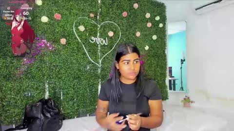 Snapshot of valery_021 chatting on December 21, 12:16 pm Valery online show from December 21, 12:16 pm