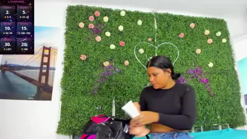Snapshot of valery_021 chatting on January 9, 4:39 pm Valery online show from January 9, 4:39 pm