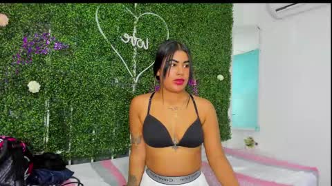 Snapshot of valery_021 chatting on February 1, 4:00 pm Valery online show from February 1, 4:00 pm