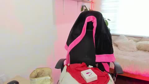 valery_bonnet1 online show from September 22, 7:05 pm