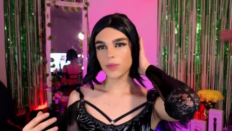 Snapshot of valery_hil chatting on January 27, 7:14 am Thomy online show from January 27, 7:14 am