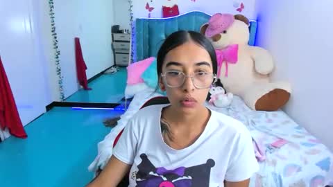 valery online show from May 5, 11:02 pm