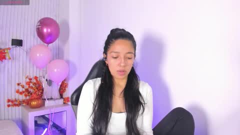 Val online show from October 25, 11:51 am