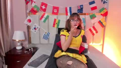 Snapshot of valeryblackk chatting on June 23, 7:56 pm valeryblackk online show from June 23, 7:56 pm