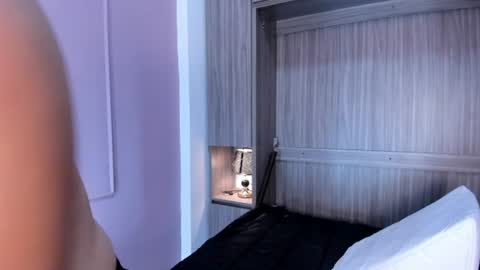 valerymeyerr online show from June 27, 12:22 pm