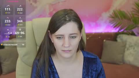 V A L E R Y  M U R online show from January 8, 8:55 pm