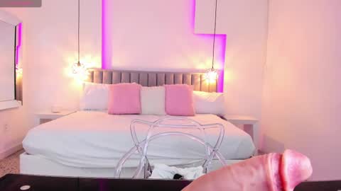 Snapshot of valerynova chatting on February 11, 5:40 pm Carla online show from February 11, 5:40 pm