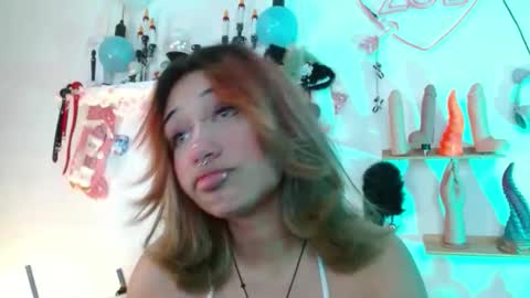 zoe online show from December 22, 7:33 pm