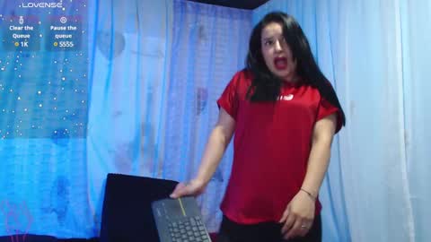 Snapshot of valerysnow_ chatting on February 3, 11:36 pm Valery online show from February 3, 11:36 pm