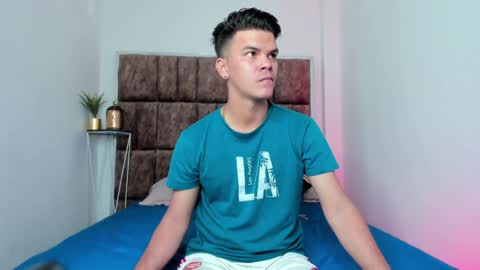 Snapshot of valerystonne_ chatting on January 12, 7:53 pm Valery Stonne online show from January 12, 7:53 pm