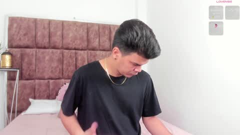 Snapshot of valerystonne_ chatting on January 25, 9:14 pm Valery Stonne online show from January 25, 9:14 pm