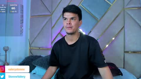 Snapshot of valerystonne_ chatting on March 10, 9:29 pm Valery Stonne online show from March 10, 9:29 pm