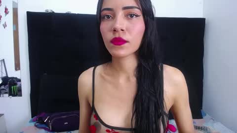 Snapshot of valerythompsonper chatting on September 15, 9:15 pm valery online show from September 15, 9:15 pm