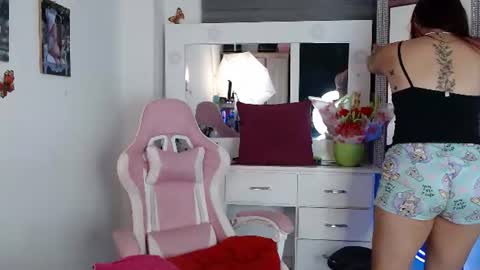 Snapshot of valeryy_sexyy chatting on June 25, 11:59 am --- online show from June 25, 11:59 am